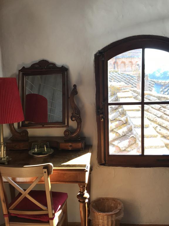 Castello Delle Quattro Torra Bed & Breakfast Val di Pugna Екстериор снимка